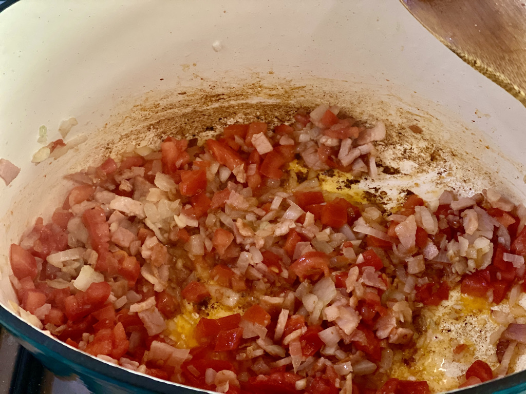 Bacon, onions, tomatoes and garlic