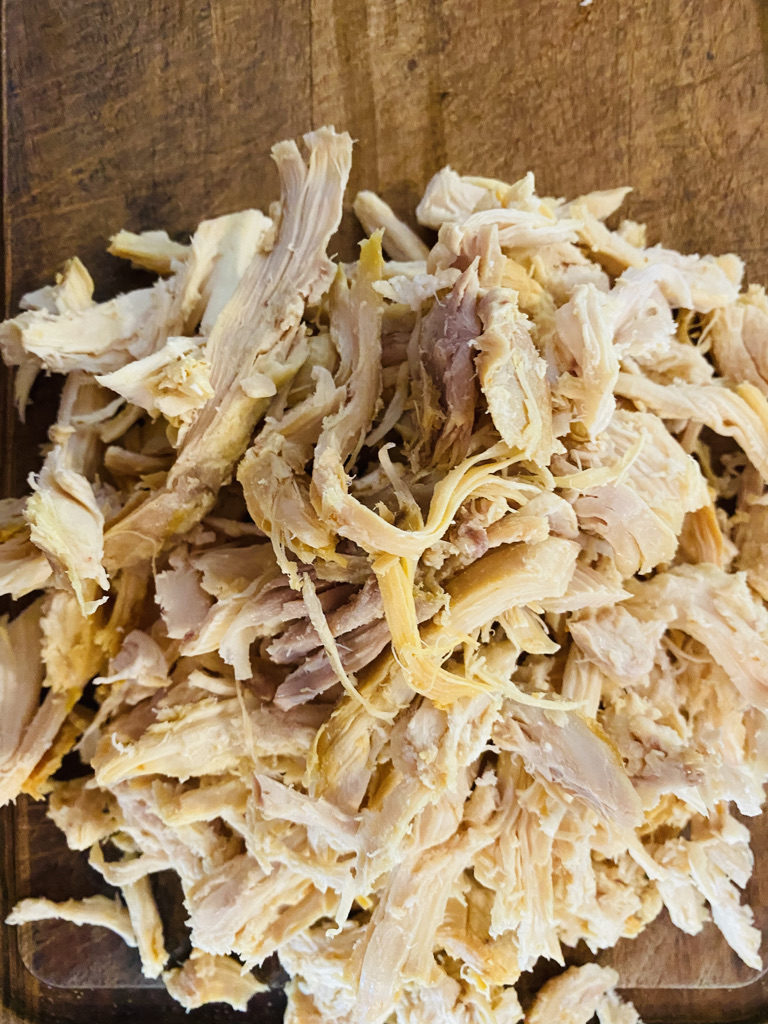 Shredded chicken thighs