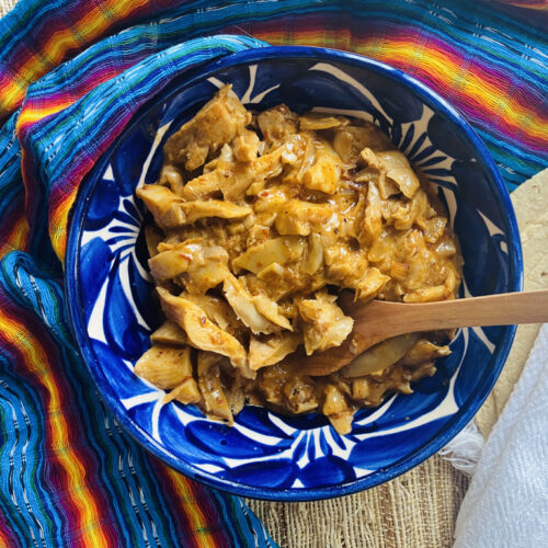 Oyster mushrooms in creamy chipotle sauce with tortillas