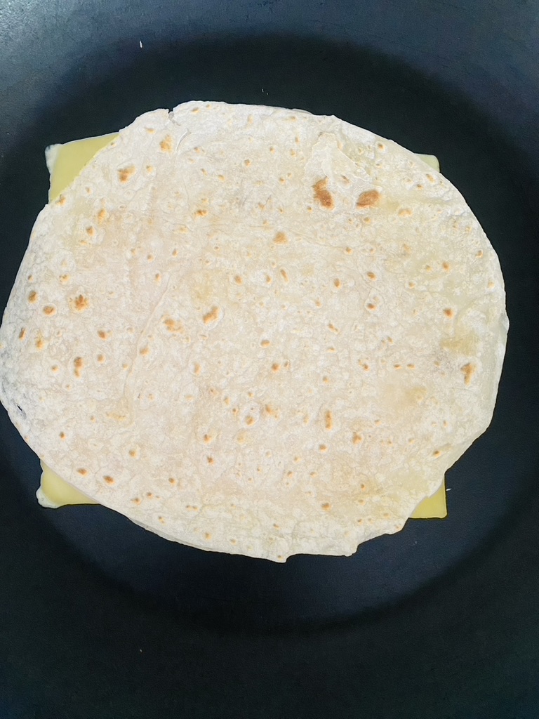 Sincronizada in a non-stick skillet